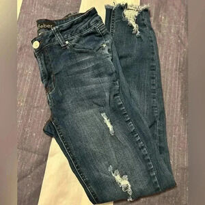 Resfeber Woman’s Boyfriend Distressed Ragged Hem/Cuff Skinny Jeans Size 0 in EUC